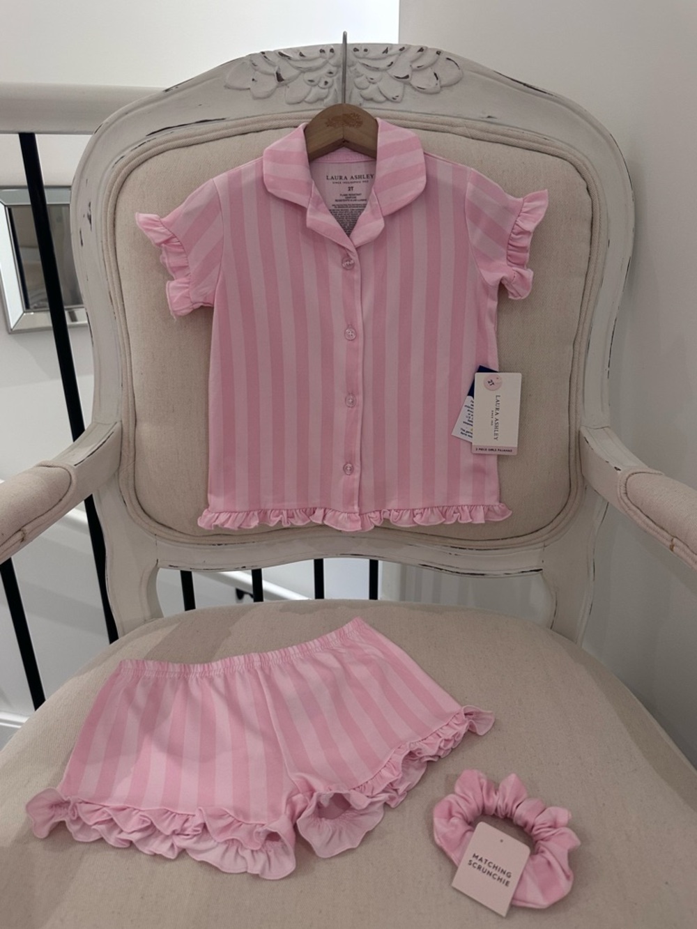 🍭 2T Laura Ashley Pink Candy Stripe Toddler Girls Pyjamas Set with Scrunchie NWT